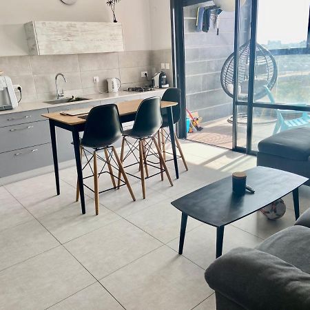 Beauty Apartment 3 Rooms Wi-Fi Netanya Exterior photo